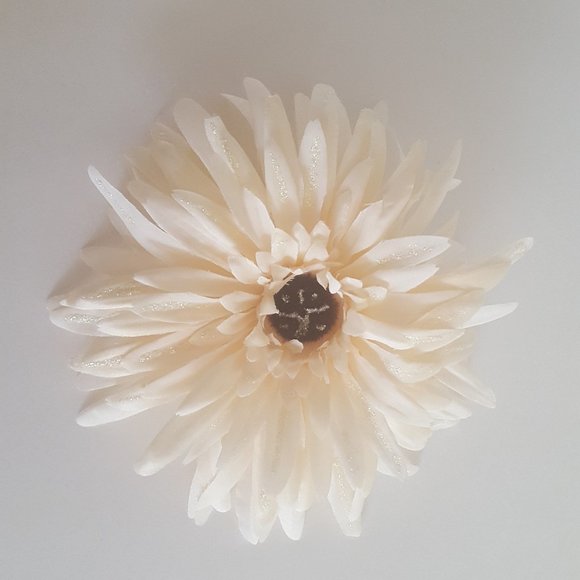 Flower Hair Accessories - Picture 4 of 11